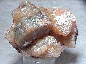 chalcedony.jpg, 20250 bytes, 9/5/00