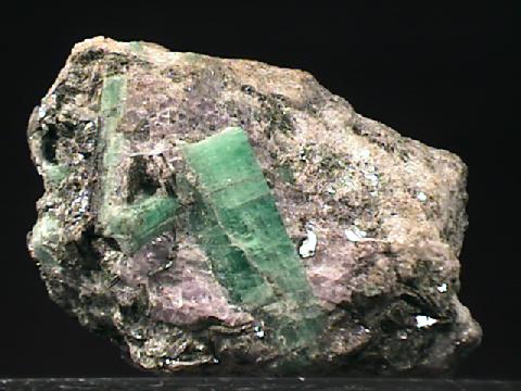 emerald.jpg, 34382 bytes, 9/4/00