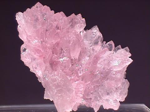 quartz_rose.jpg, 22181 bytes, 9/5/00