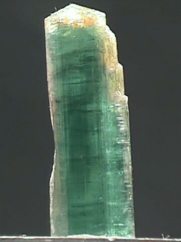 tourmaline_green1.jpg, 19367 bytes, 9/6/00