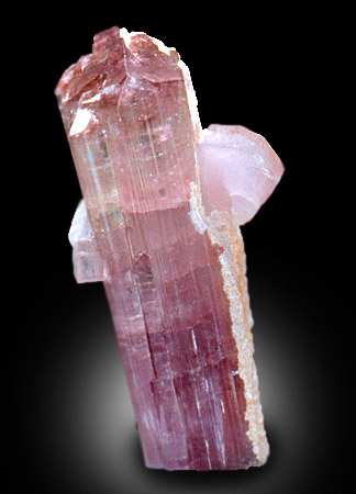 tourmaline_pink.jpg, 37799 bytes, 9/6/00